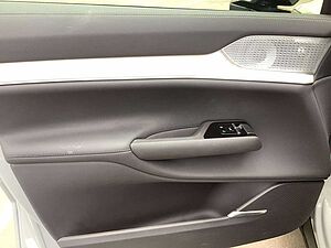 Volvo  Ultra Performance Pure Electric AWD