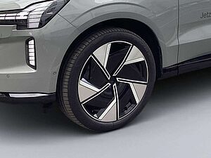 Volvo  Ultra Performance Pure Electric AWD