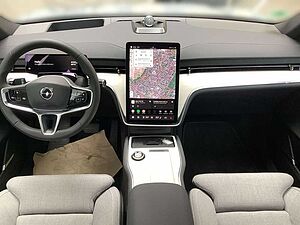 Volvo  Ultra Performance Pure Electric AWD