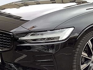 Volvo  Plus Dark
