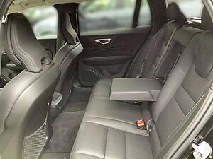 Volvo  Plus Dark