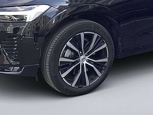 Volvo  Plus Dark Diesel 2WD