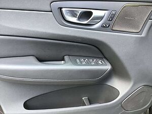 Volvo  Plus Dark Diesel AWD