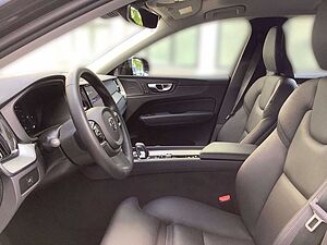 Volvo  Plus Dark Diesel AWD