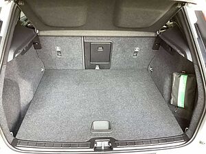 Volvo  Plus Dark Plug-In Hybrid 2WD