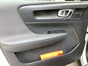 Volvo  Plus Dark Plug-In Hybrid 2WD