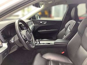 Volvo  Plus Dark Diesel AWD