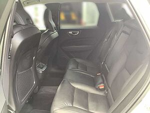 Volvo  Plus Dark Diesel AWD