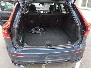 Volvo  R Design Recharge Plug-In Hybrid AWD