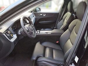 Volvo  R Design 2WD
