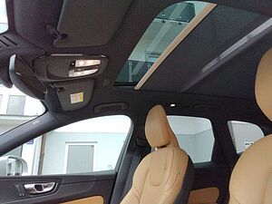 Volvo  Inscription AWD