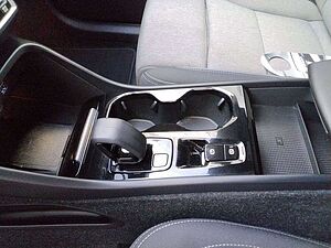 Volvo  Plus Bright Recharge Plug-In Hybrid 2WD