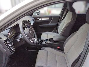Volvo  Plus Bright Recharge Plug-In Hybrid 2WD