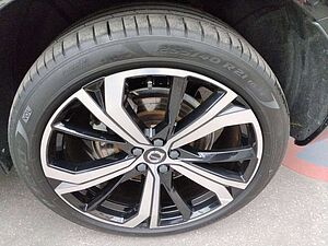 Volvo  Plus Dark T8 Recharge Plug-In Hybrid AWD