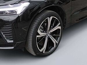 Volvo  Plus Dark T8 Recharge Plug-In Hybrid AWD