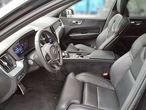 Volvo  Plus Dark T8 Recharge Plug-In Hybrid AWD