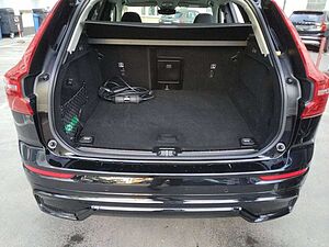 Volvo  Plus Dark Recharge Plug-In Hybrid AWD T6