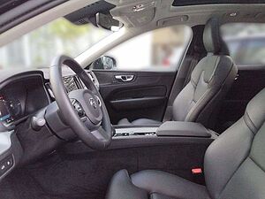 Volvo  Plus Dark Recharge Plug-In Hybrid AWD T6