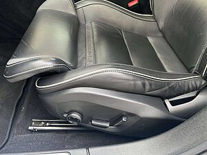 Volvo  Plus Dark Recharge Plug-In Hybrid AWD