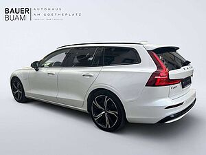 Volvo  Plus Dark Recharge Plug-In Hybrid AWD
