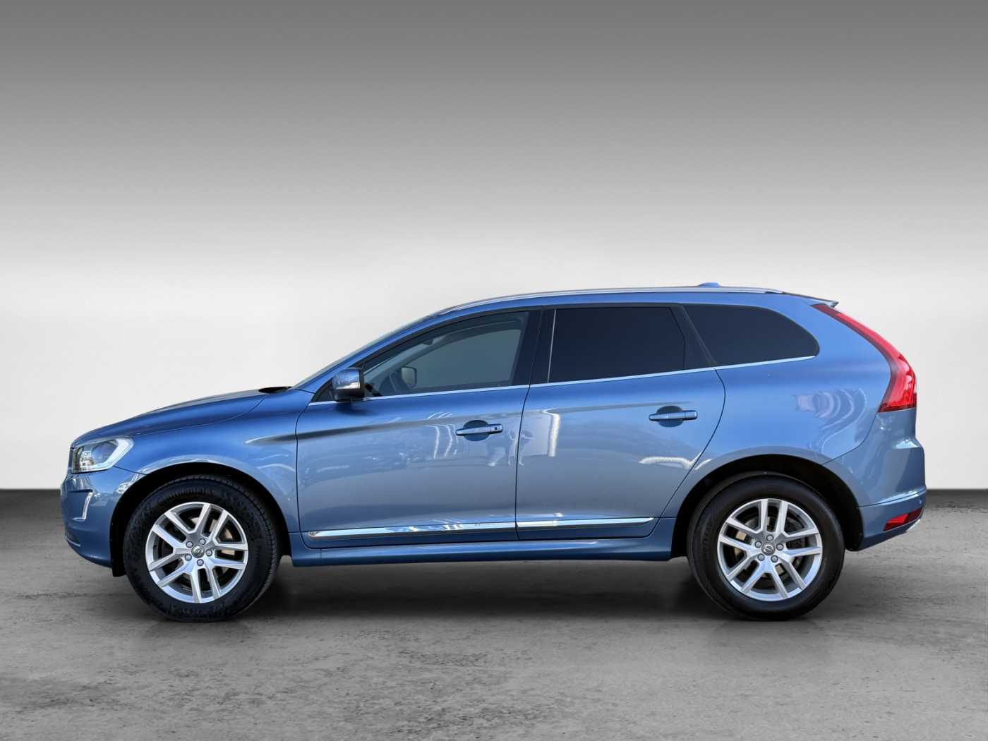 Volvo  D4 Summum FWD +AHK+ SENSUS + NAVI