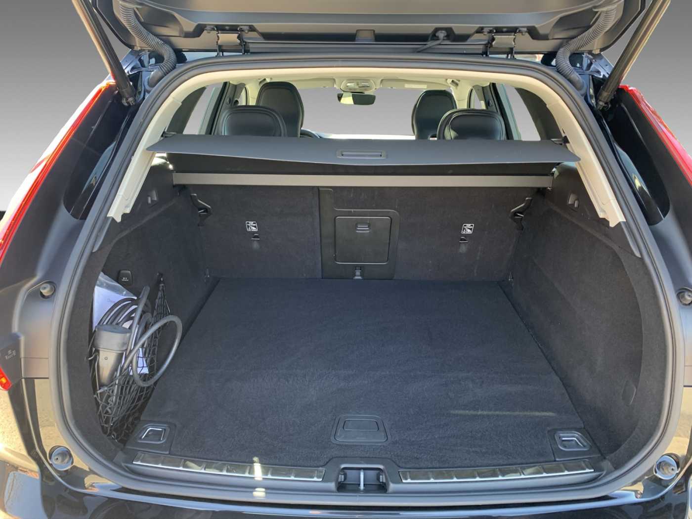 Volvo  T6 Inscription Expression+HARMAN+WINTER