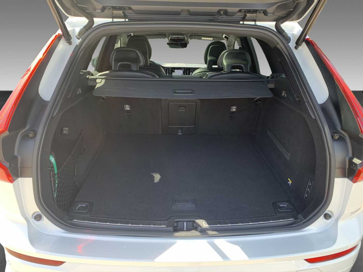 Volvo  D5 R-Design AWD Geartronic