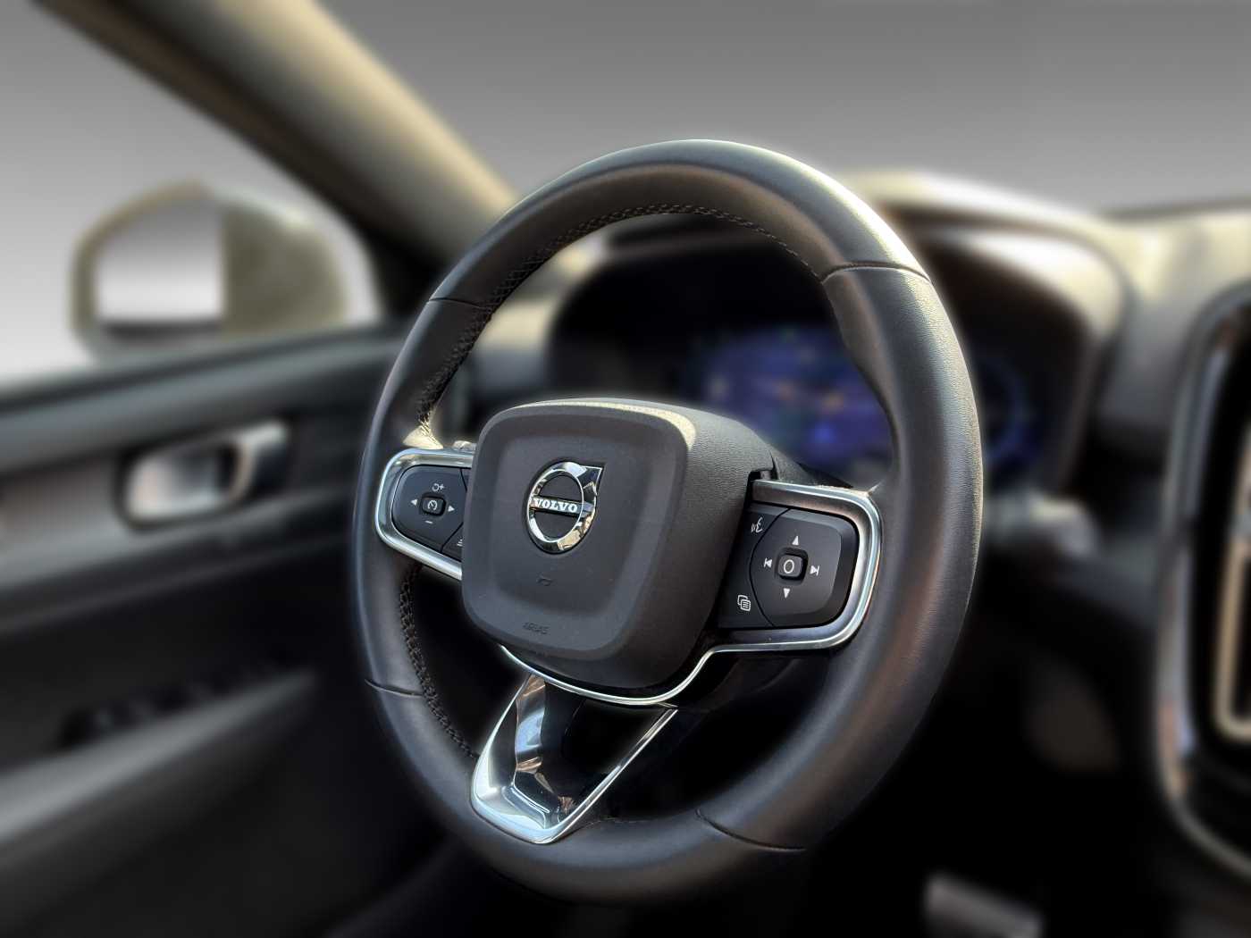 Volvo  Pro+Pilot+Harman