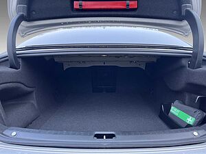 Volvo  T8 AWD Ultimate Dark
