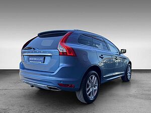 Volvo  D4 Summum FWD +AHK+ SENSUS + NAVI