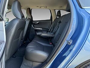 Volvo  D4 Summum FWD +AHK+ SENSUS + NAVI