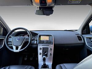 Volvo  D4 Summum FWD +AHK+ SENSUS + NAVI