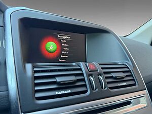 Volvo  D4 Summum FWD +AHK+ SENSUS + NAVI