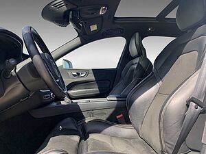 Volvo  D5 R-Design AWD Geartronic