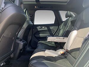 Volvo  D5 R-Design AWD Geartronic