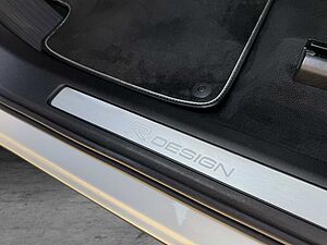 Volvo  D5 R-Design AWD Geartronic
