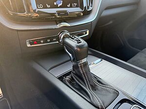 Volvo  D5 R-Design AWD Geartronic
