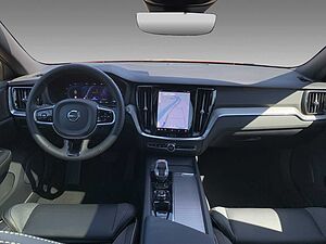 Volvo  B4 D AWD Plus+Harman+Google