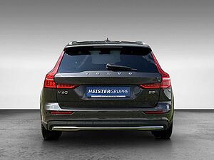Volvo  B5 Plus AWD+HK+Pilot+BLIS