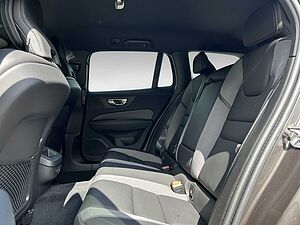 Volvo  B5 Plus AWD+HK+Pilot+BLIS