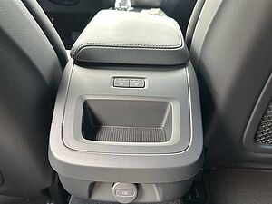 Volvo  B5 Plus AWD+HK+Pilot+BLIS