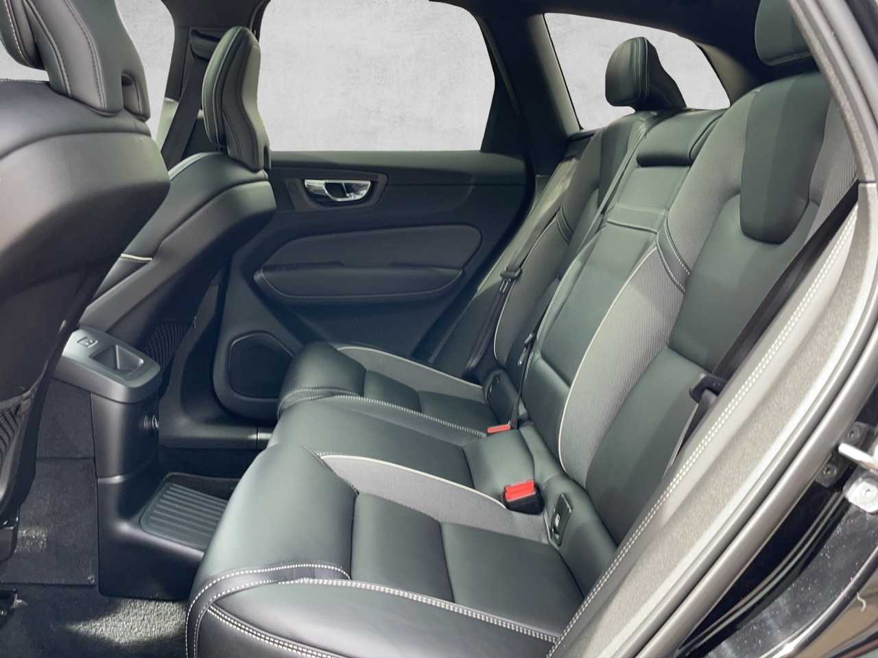 Volvo  XC60 Bluetooth LED Klima Einparkhilfe el. Fenster