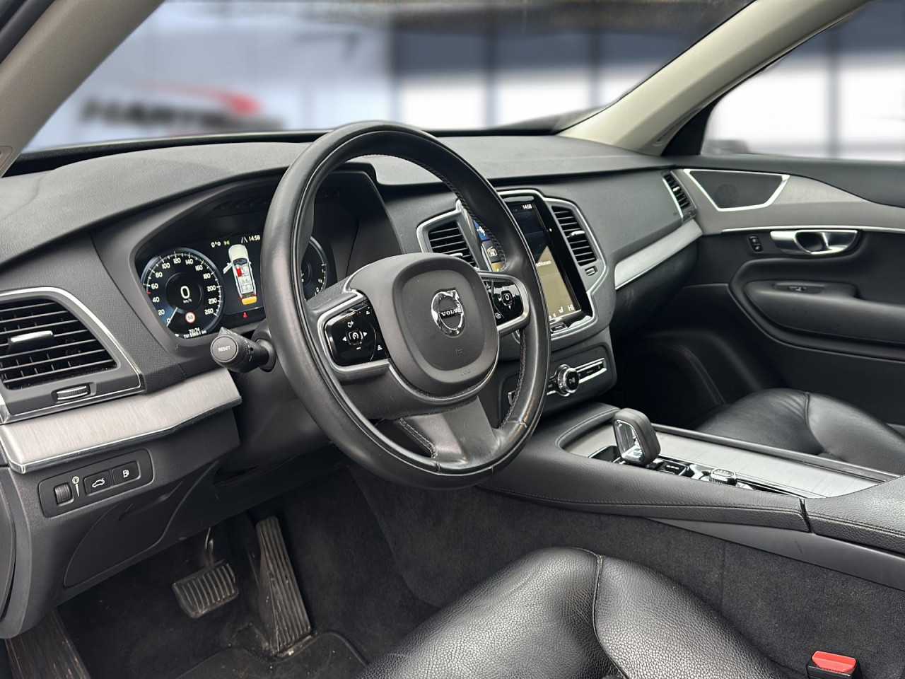 Volvo  XC90 Bluetooth Navi LED Vollleder Klima Einparkhilfe el. Fenster