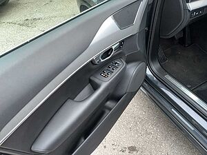 Volvo  XC90 Bluetooth Head Up Display Navi LED Vollleder Klima Einparkhilfe el. Fenster