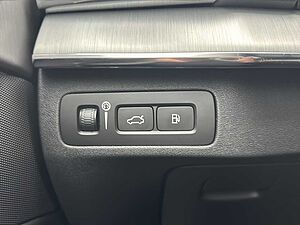 Volvo  XC90 Bluetooth Navi LED Vollleder Klima Einparkhilfe el. Fenster