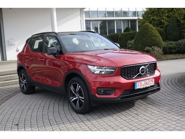 Volvo  D3 AWD R-Design AHK PGSD RFK elektr. Sitze