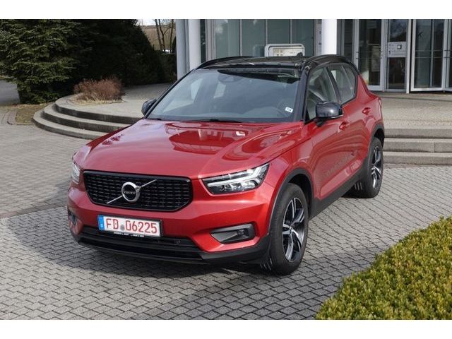 Volvo  D3 AWD R-Design AHK PGSD RFK elektr. Sitze