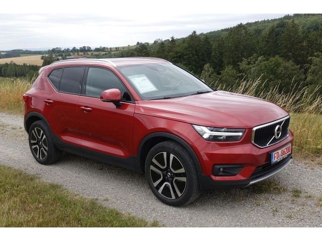 Volvo  D4 AWD Momentum Pro PGSD STHZG Polestar RFK