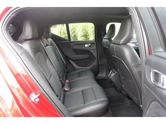 Volvo  D4 AWD Momentum Pro PGSD STHZG Polestar RFK