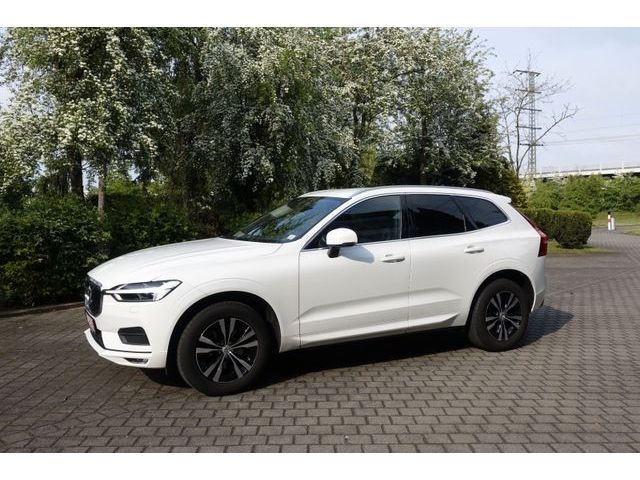 Volvo  D4 Geartr. Momentum Pro V-LED RFK NAVI
